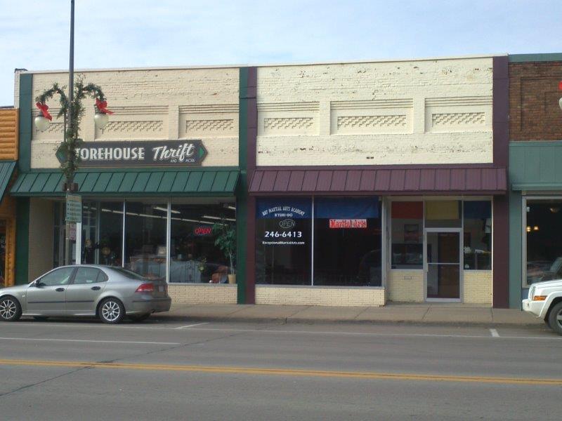 Multi-Tenant Retail Building For Sale at 223-225 S. Knowles Ave, New Richmond, WI